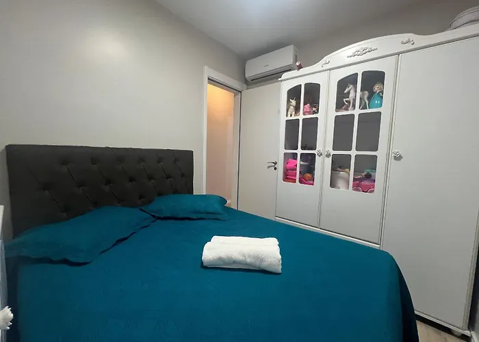 Apartamento Espacoso & Aconchegante - 3 Quartos C/ Ar Condicionado - Ate 12 Pessoas